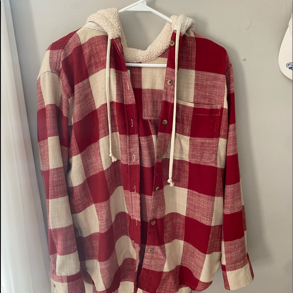 American Eagle Outfitters Red and Cream Plaid Hoodie